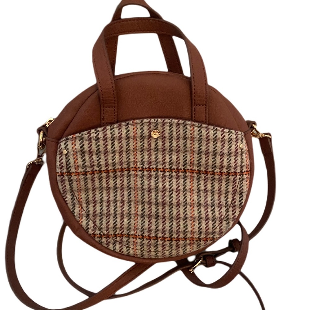 Lauren Conrad Lydia Crossbody Circle bag
